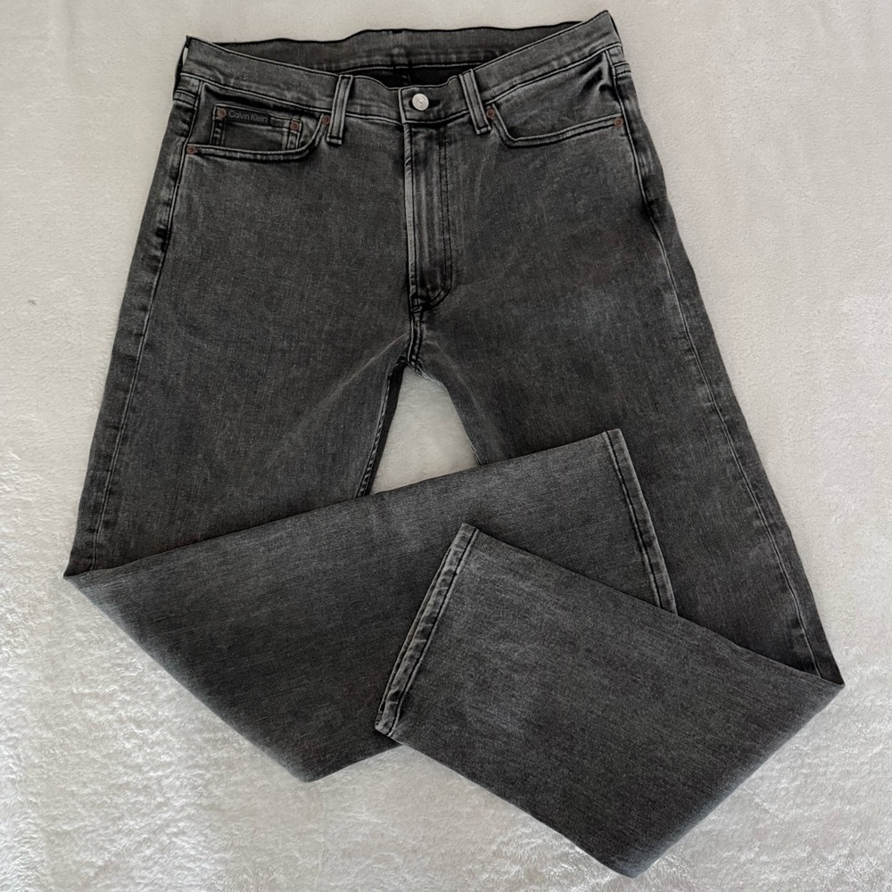 Calvin Klein Mens Slim Straight Jeans